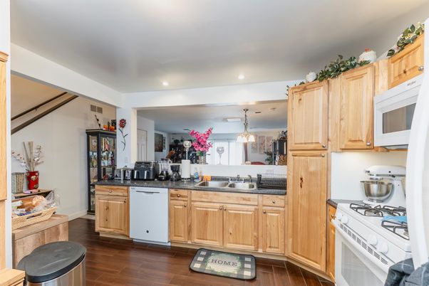 Interior, Kitchen, Pendant Lights, Recessed Lighting, Wood Texture Flooring