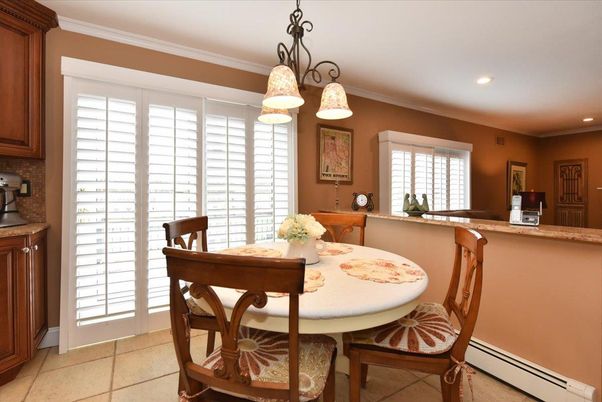 Dining room, Interior, Pendant Lights, Recessed Lighting
