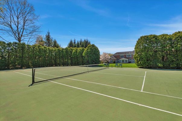Exterior, Tennis Courts
