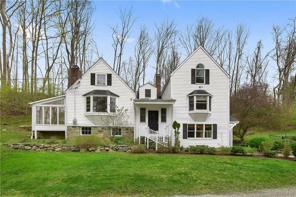 Backyard, Exterior, Facade, Farmhouse
