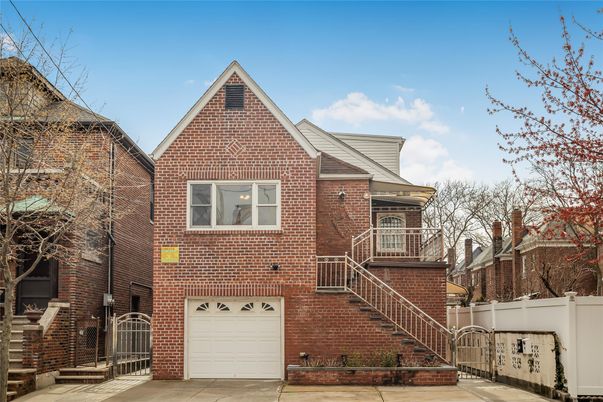 Attached, Exterior, Facade, Brick Facade, Brick Traditional