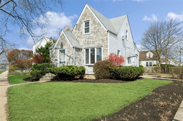 Exterior, Facade, Tudor Revival