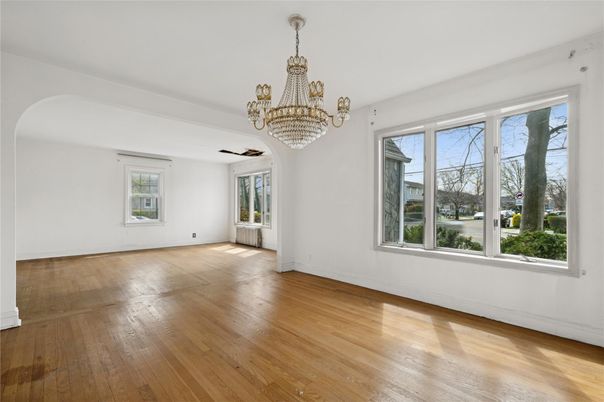 Chandelier, Empty room, Interior, Wood Texture Flooring