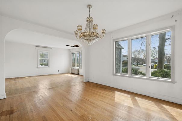 Chandelier, Empty room, Interior, Wood Texture Flooring