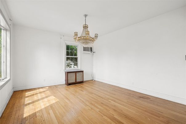 Chandelier, Empty room, Interior, Wood Texture Flooring