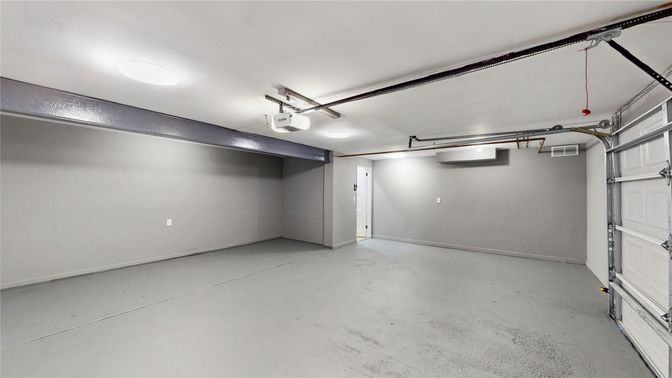 Garage, Interior
