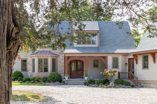 Exterior, Facade, Cape Cod