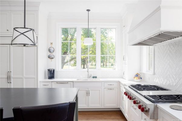 Interior, Kitchen, Pendant Lights, Wood Texture Flooring