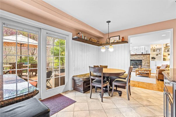 Dining room, Fireplace, Interior, Pendant Lights, Recessed Lighting