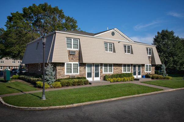 Exterior, Facade, Cape Cod