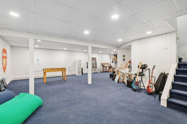 Fitness Equipment, Interior, Recessed Lighting