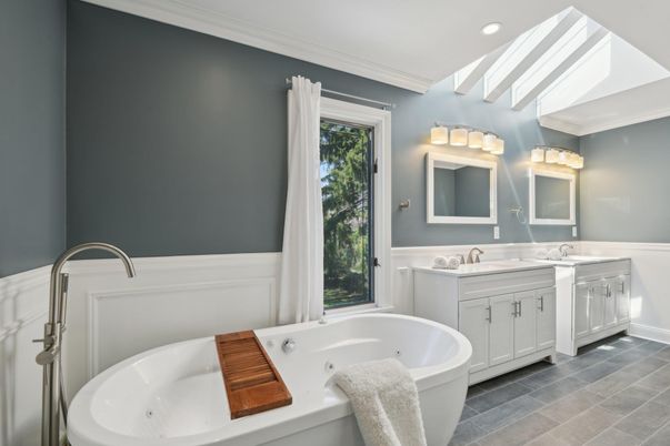 Bathroom, Dual Sink Vanities, Free Standing Baths, Interior, Recessed Lighting