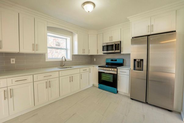 Interior, Kitchen, Stainless Steel Appliances, Wood Texture Flooring