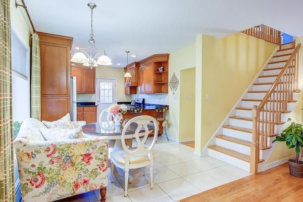 Chandelier, Dining room, Interior, Kitchen, Pendant Lights, Recessed Lighting, Wood Texture Flooring