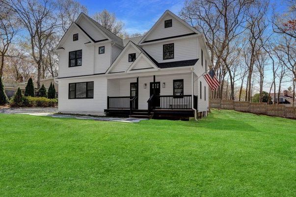Backyard, Exterior, Facade, Farmhouse