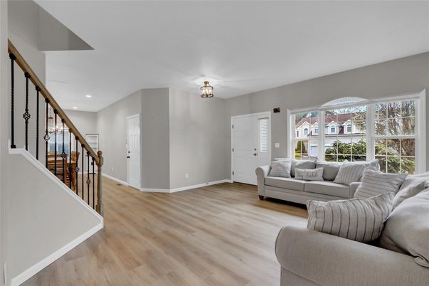 Interior, Living room, Recessed Lighting, Wood Texture Flooring