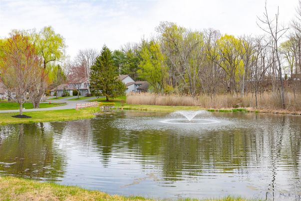 Exterior, Lake