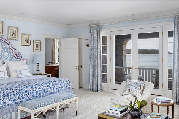 Bedroom, Interior, Water