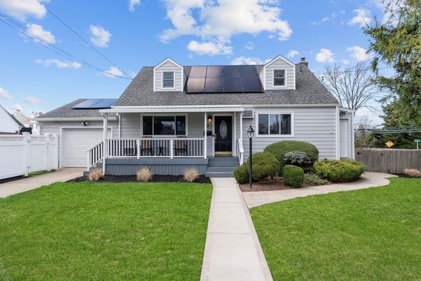 Attached, Exterior, Facade, Solar Panels, Cape Cod