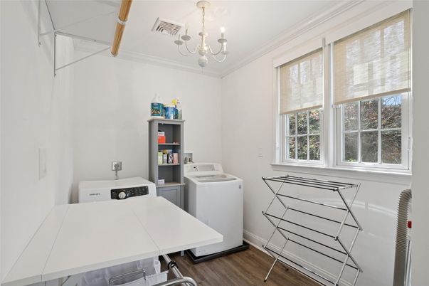 Chandelier, Interior, Washer, Wooden Beams, Wood Texture Flooring