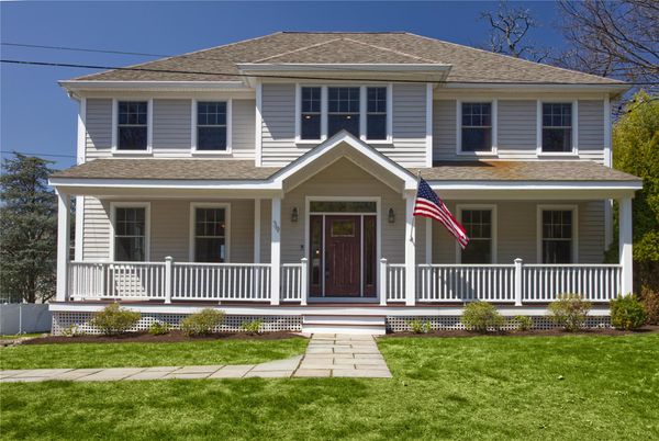 Exterior, Facade, American Foursquare