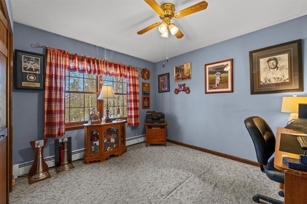 Home Office, Interior