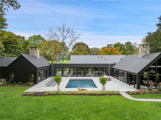 Backyard, Exterior, Pool
