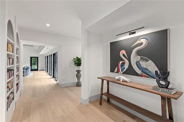 Interior, Recessed Lighting, Wood Texture Flooring