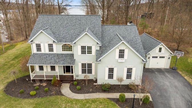 Attached, Exterior, Facade, Farmhouse