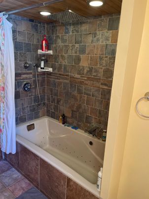 Bathroom, Interior, Recessed Lighting, Stone Walls