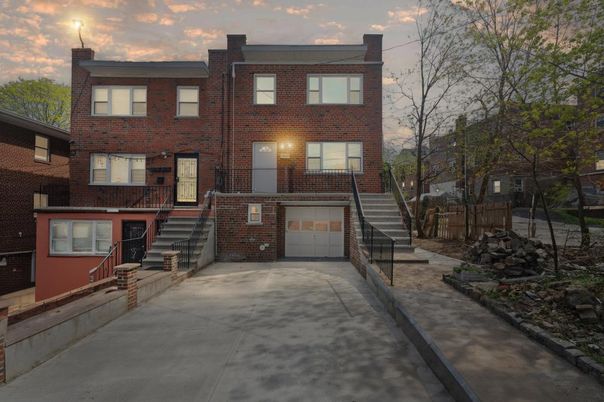 Attached, Exterior, Facade, Brick Facade, Rowhouse