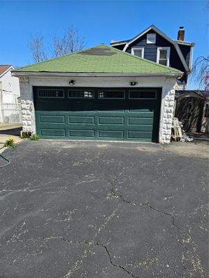 Attached, Detached Garage, Exterior, Facade, Log Home
