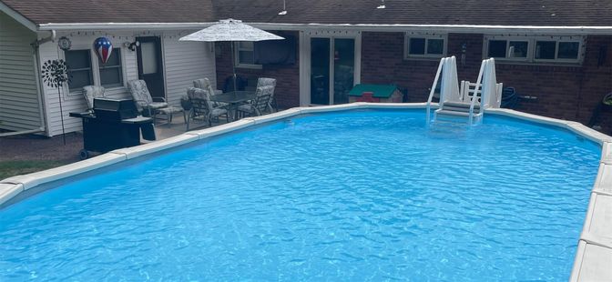Exterior, Pool