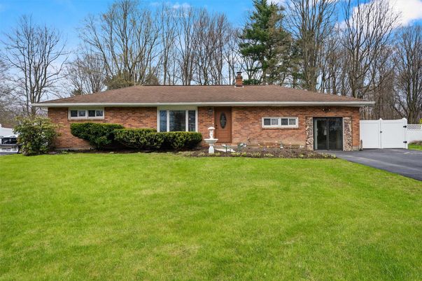Attached, Exterior, Facade, Brick Facade, Ranch