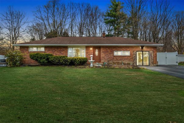 Attached, Exterior, Facade, Brick Facade, Ranch