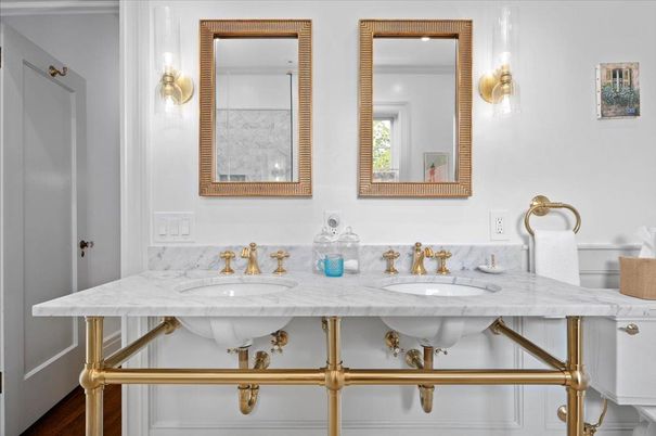 Bathroom, Dual Sink Vanities, Interior, Wood Texture Flooring