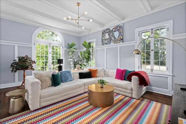 Interior, Living room, Pendant Lights, Wood Texture Flooring