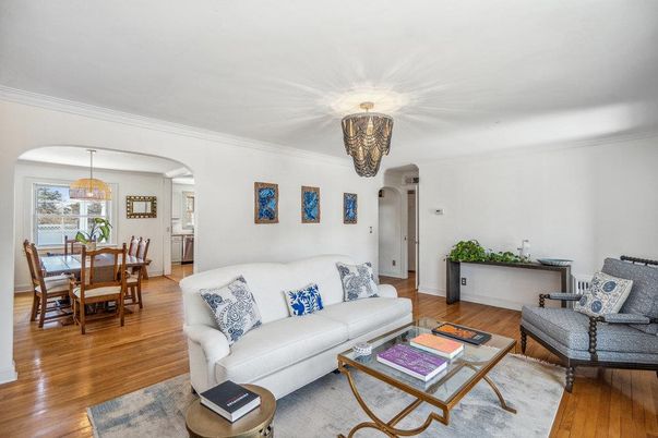 Chandelier, Dining room, Interior, Living room, Wood Texture Flooring