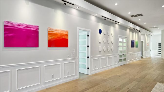 Interior, Recessed Lighting, Wood Texture Flooring