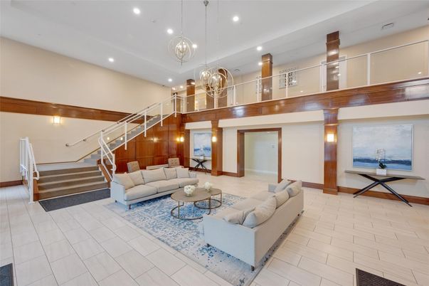 Interior, Living room, Pendant Lights, Recessed Lighting