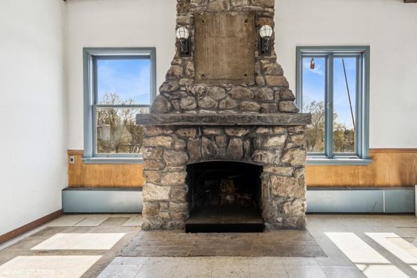 Fireplace, Interior
