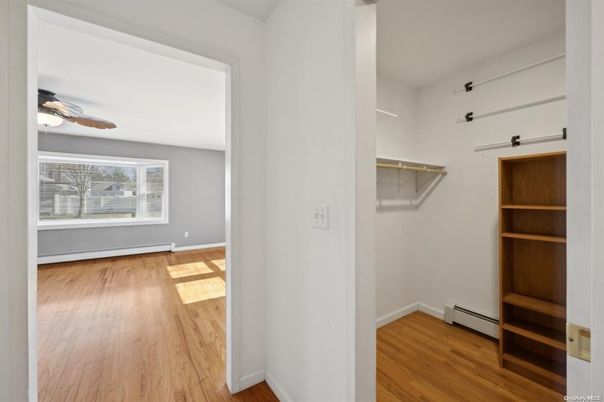 Empty room, Interior, Walk-in Closets, Wood Texture Flooring