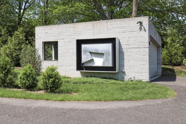 Exterior, Facade, None