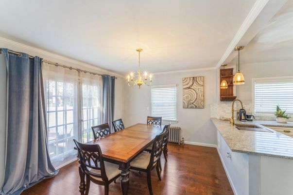 Chandelier, Dining room, Interior, Kitchen, Pendant Lights, Wood Texture Flooring