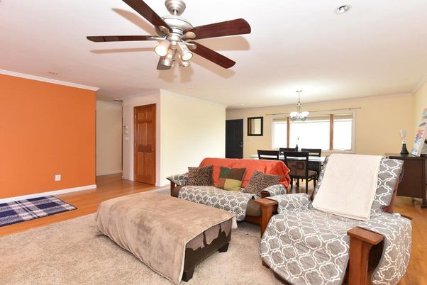 Chandelier, Dining room, Interior, Living room, Recessed Lighting, Wood Texture Flooring
