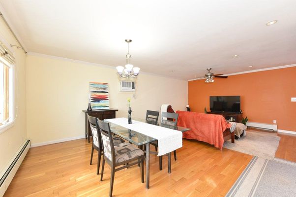 Chandelier, Dining room, Interior, Recessed Lighting, Wood Texture Flooring