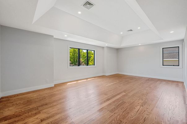 Empty room, Interior, Recessed Lighting, Wood Texture Flooring