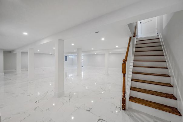 Empty room, Interior, Marble, Recessed Lighting
