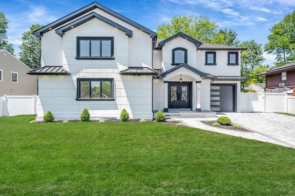Attached, Exterior, Facade, Farmhouse