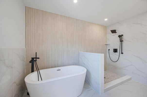 Bathroom, Free Standing Baths, Interior, Marble Walls, Recessed Lighting